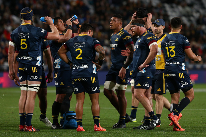 highlanders team at forsyth barr stadium